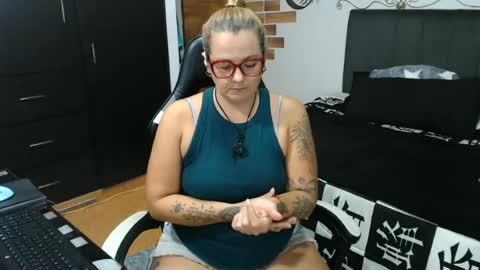 Snapshot of perlagoloza05 chatting on 06/17/26, 03:31 goloza online show from 06/17/26, 03:31
