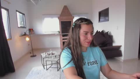 Marie online show from 02/07/25, 01:01