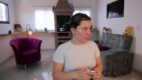 Marie online show from 03/11/25, 03:56