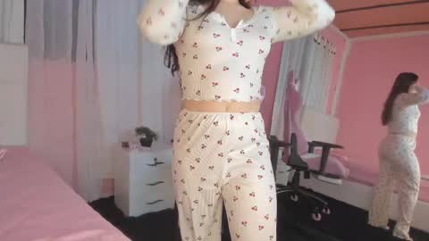 Marie online show from 11/21/25, 09:30