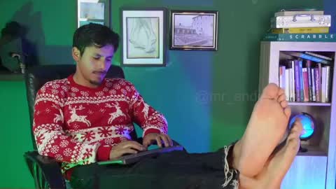 andres    online show from 12/18/25, 06:03