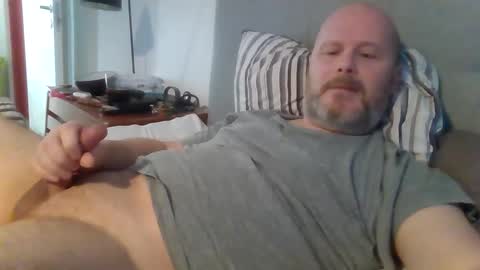 Snapshot of perswede chatting on 01/10/26, 01:02 perswede online show from 01/10/26, 01:02