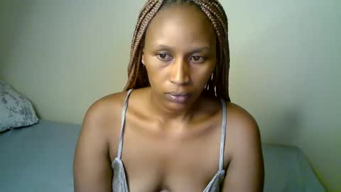 Snapshot of peru_queen chatting on 05/11/26, 06:05 peru_queen online show from 05/11/26, 06:05