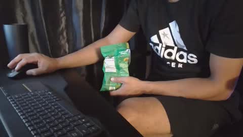 Lalo   x peruvianevil  ig peruvianevil  online show from 01/07/26, 06:05