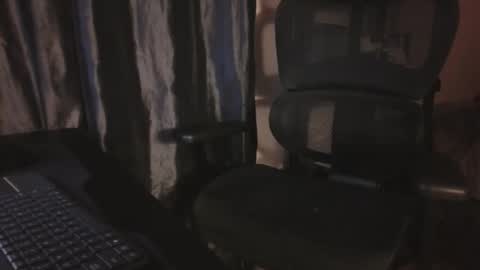 Lalo   x peruvianevil  ig peruvianevil  online show from 02/13/26, 07:04