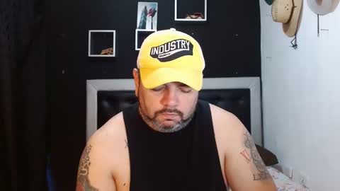 Carlos online show from 02/12/25, 02:32