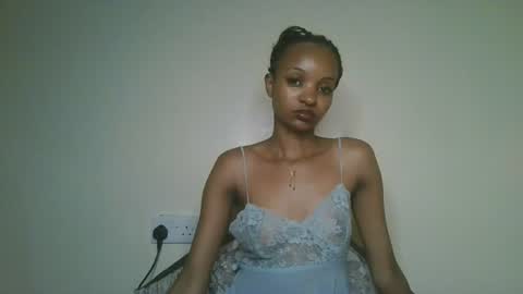 Snapshot of petal_palette chatting on 06/16/26, 12:52 Lolly online show from 06/16/26, 12:52
