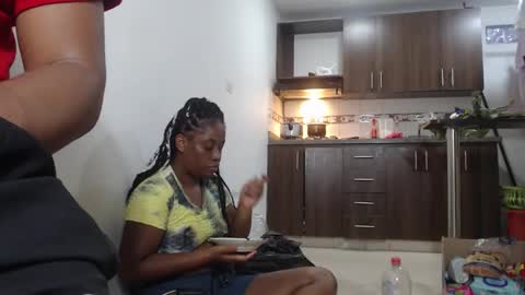 kamila online show from 11/23/25, 10:31