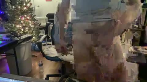 Snapshot of petehaze484617 chatting on 01/04/25, 10:02 Pete Haze online show from 01/04/25, 10:02