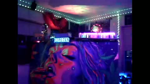 peter26795 online show from 10/12/25, 03:38