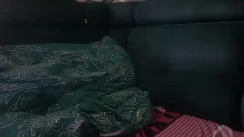 Snapshot of peterf83 chatting on 02/26/25, 06:37 peterf83 online show from 02/26/25, 06:37