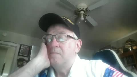 Snapshot of peterinohio57 chatting on 07/04/26, 04:24 peterinohio57 online show from 07/04/26, 04:24