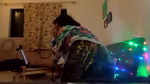 Ur Luvv online show from 10/08/25, 11:57