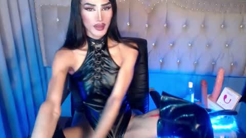 Snapshot of petite_bigload_7inches_thick69 chatting on 09/11/25, 07:52 BIGLOAD online show from 09/11/25, 07:52