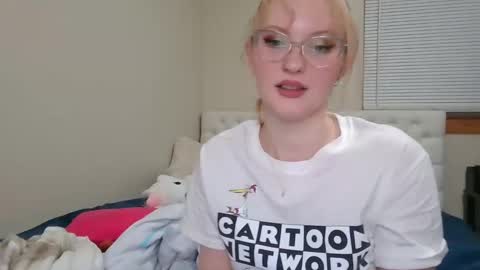 Little cupcake online show from 02/21/25, 03:12