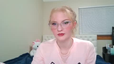Little cupcake online show from 02/25/25, 11:55