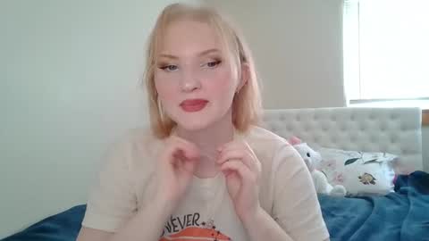 Little cupcake online show from 03/05/25, 07:49