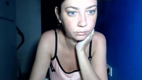 Snapshot of petite_danielle chatting on 07/30/26, 12:20 petite_danielle online show from 07/30/26, 12:20