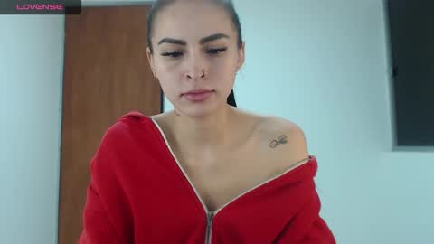 Linda online show from 12/23/25, 09:40