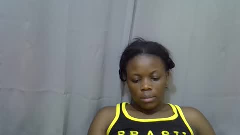 petite_melan online show from 09/23/25, 08:01