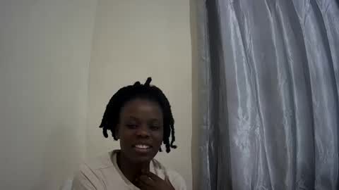 petite_melan online show from 10/17/25, 04:48