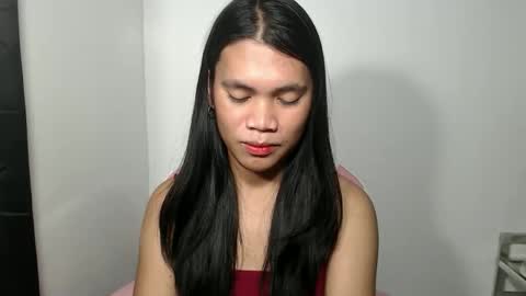 petite_pauline online show from 02/25/26, 09:08