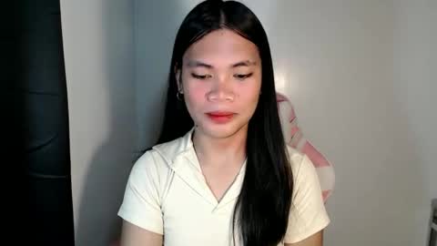 petite_pauline online show from 03/03/26, 02:45