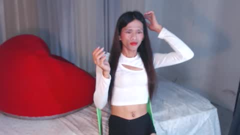 angela online show from 04/16/26, 10:38