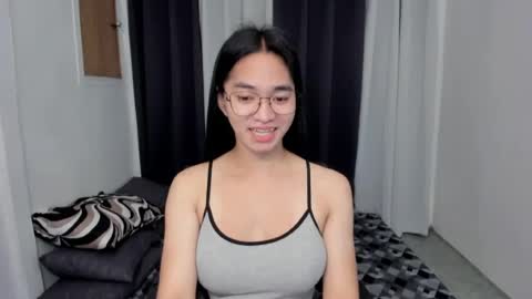 Snapshot of petiteasianmarian chatting on 05/13/26, 10:45 bigcock Marian online show from 05/13/26, 10:45
