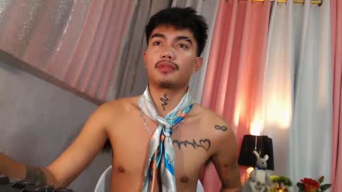 Snapshot of petiteasianx chatting on 02/08/25, 07:37 Vrin online show from 02/08/25, 07:37