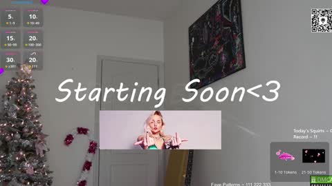 Snapshot of petitebrat chatting on 12/12/24, 05:04 PiperAvery online show from 12/12/24, 05:04