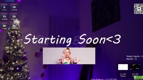 Snapshot of petitebrat chatting on 12/13/24, 08:58 PiperAvery online show from 12/13/24, 08:58