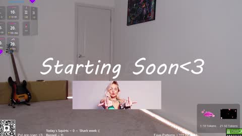 Snapshot of petitebrat chatting on 12/30/24, 09:08 PiperAvery online show from 12/30/24, 09:08