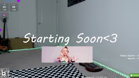 Snapshot of petitebrat chatting on 01/14/25, 10:23 PiperAvery online show from 01/14/25, 10:23