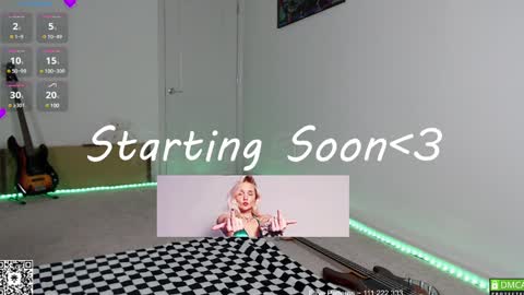 Snapshot of petitebrat chatting on 01/29/25, 07:32 PiperAvery online show from 01/29/25, 07:32