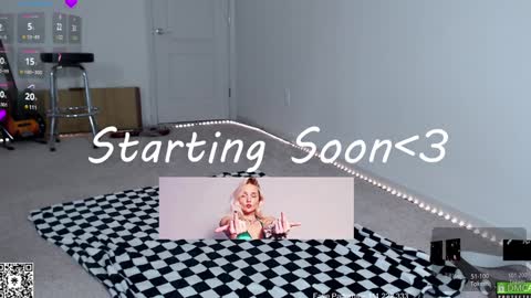 Snapshot of petitebrat chatting on 01/30/25, 06:32 PiperAvery online show from 01/30/25, 06:32