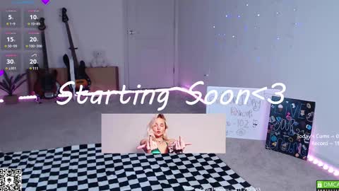 Snapshot of petitebrat chatting on 02/26/25, 06:43 PiperAvery online show from 02/26/25, 06:43