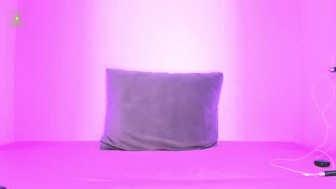 Charlize XL online show from 01/18/25, 11:55