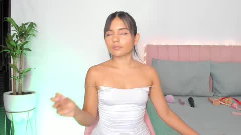 Danna  online show from 02/25/25, 10:58