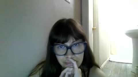 Snapshot of petitedoll30 chatting on 07/13/26, 01:30 Petitedoll30 online show from 07/13/26, 01:30