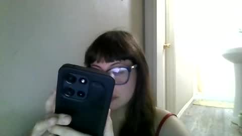 Snapshot of petitedoll30 chatting on 07/20/26, 11:07 Petitedoll30 online show from 07/20/26, 11:07