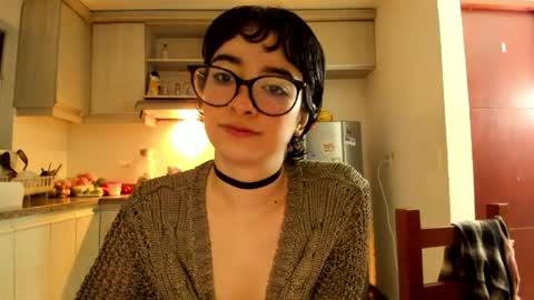 Lunna online show from 04/20/26, 12:46