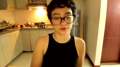 Lunna online show from 06/10/26, 02:45