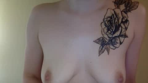 petitegirl467 online show from 04/26/26, 08:39