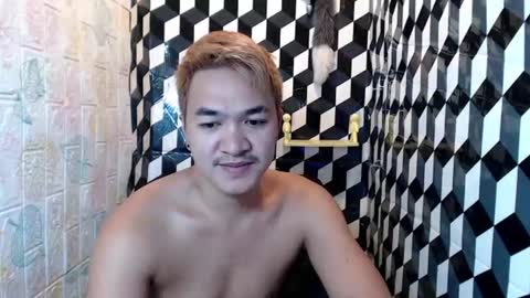 Snapshot of petitehugecockxnxxx chatting on 06/11/26, 02:44 Call me jake online show from 06/11/26, 02:44