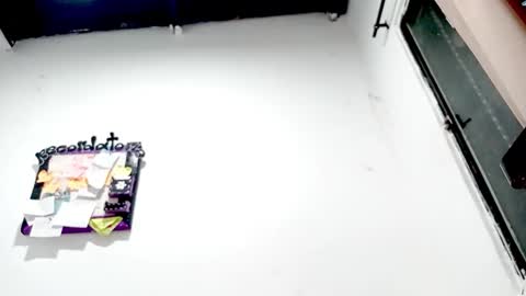 Snapshot of petiteivoryqueen chatting on 10/24/25, 11:34 danna online show from 10/24/25, 11:34