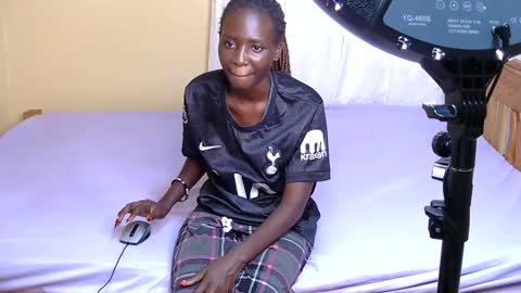 Snapshot of petitekittyy chatting on 04/01/26, 02:58 Kitty online show from 04/01/26, 02:58