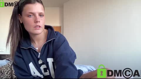 lara online show from 03/05/25, 05:08