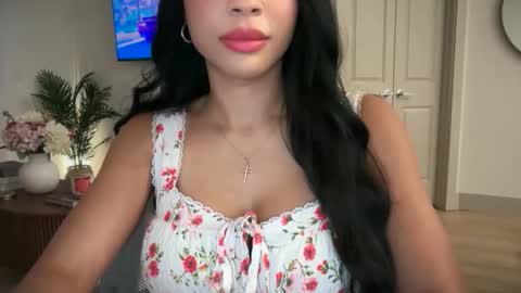 PetitePrincess online show from 06/06/26, 01:32