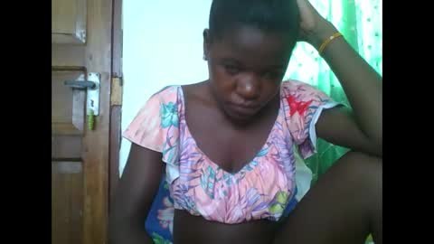 petitesweetchiq online show from 01/07/26, 08:28